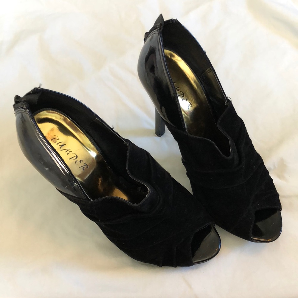 Size 7.5 Black Bumper Heels